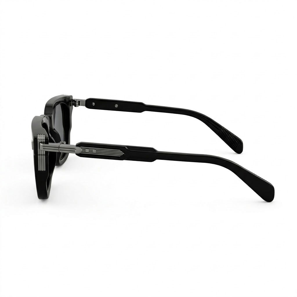 Lunettes de soleil Cartier – Carré en acétate noir avec temple en métal sculpté