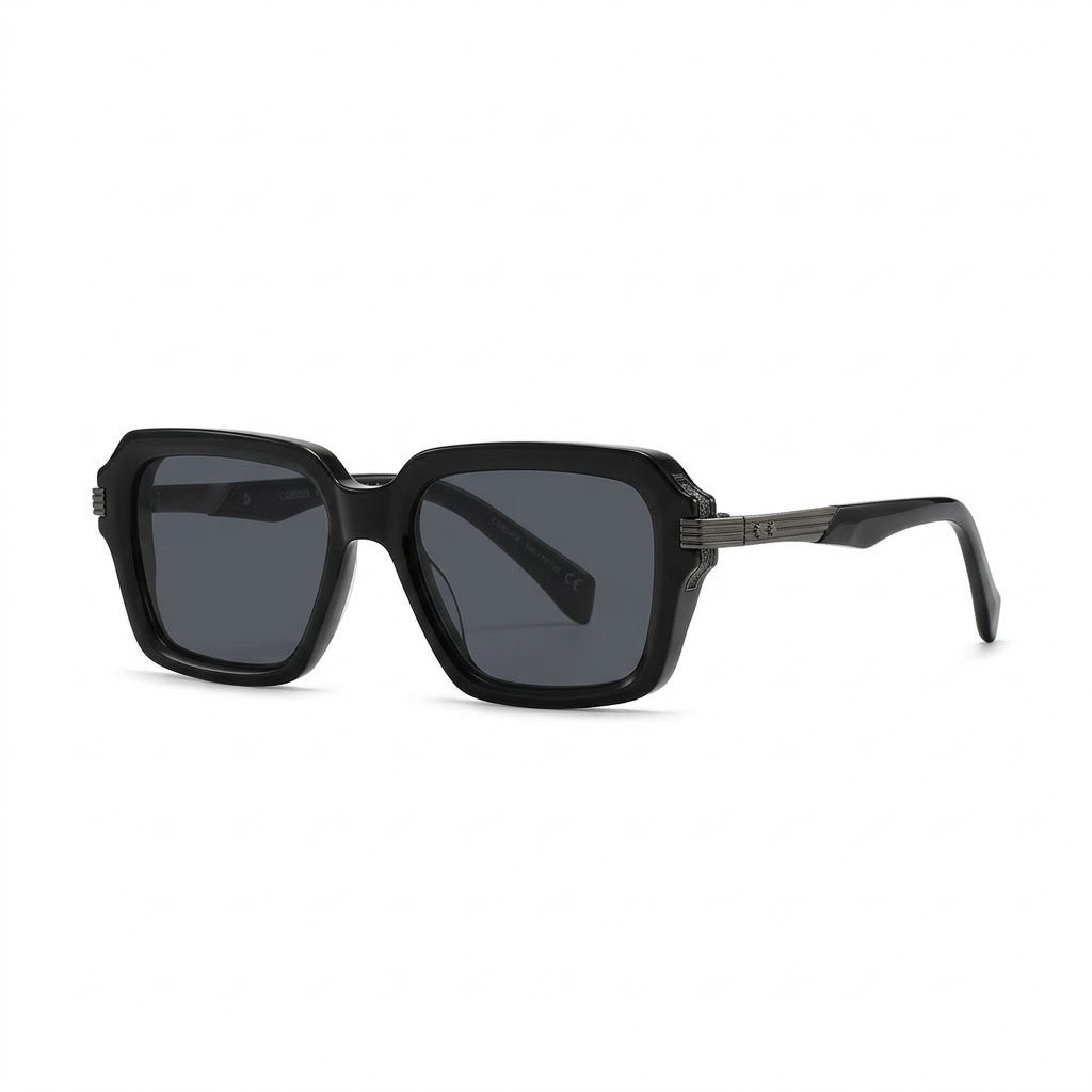 Lunettes de Soleil Cartier – Carré Noir Brillant Branches Métal Gravé