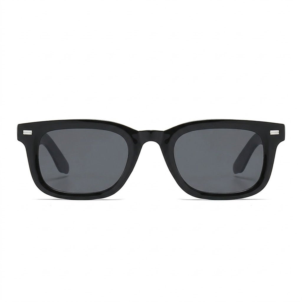 Lunettes de soleil polarisées cadre noir contemporain UV400 – Amzi Optique Dakar